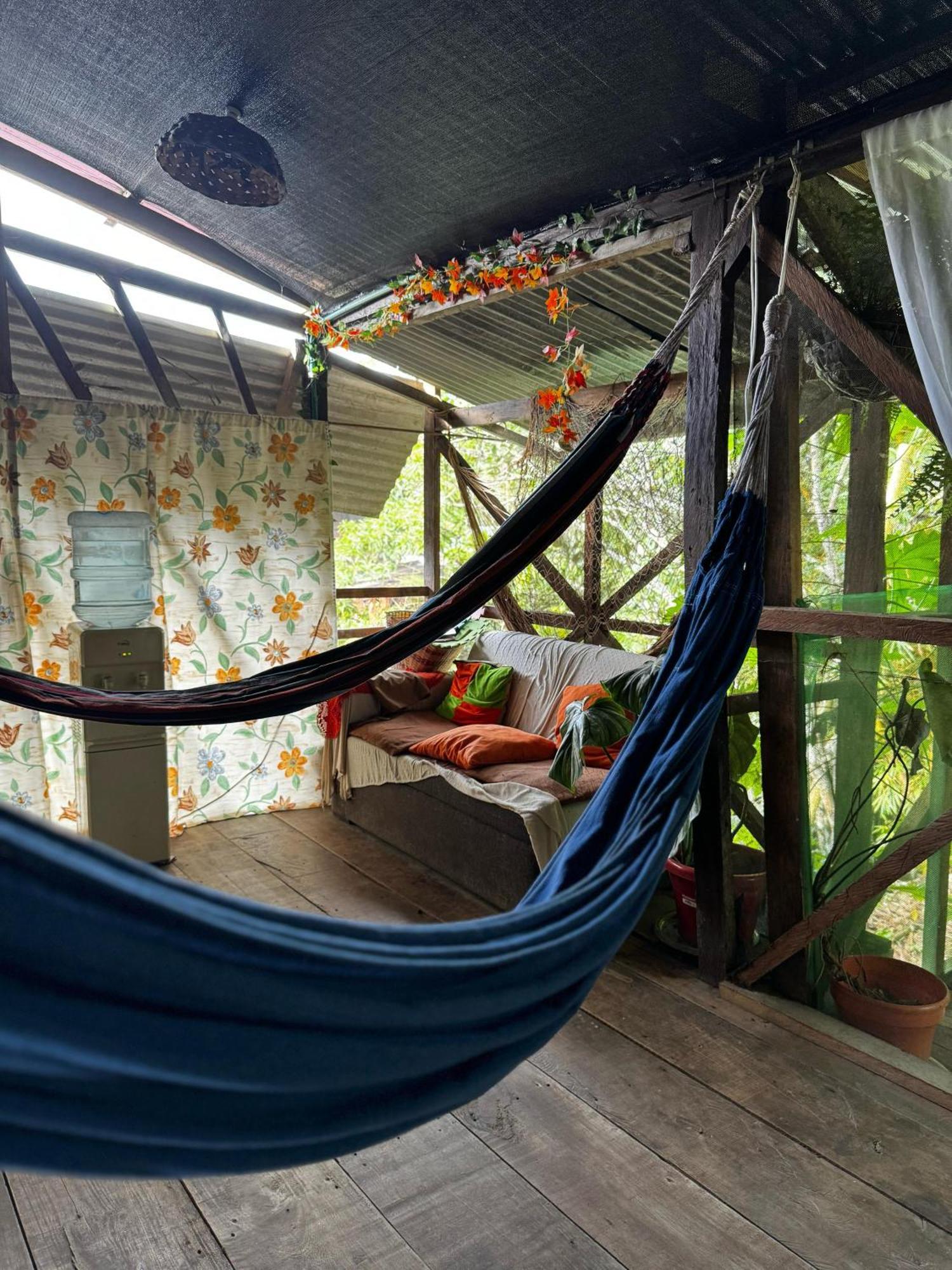 Отель Maiku Amazonas Пуэрто-Наринио Экстерьер фото